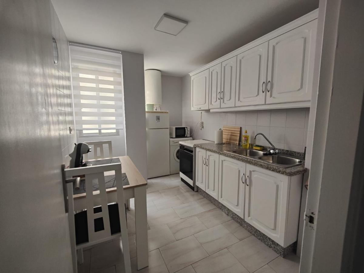 Vivienda En El Centro Historico Con Ascensor Apartment Jaen Luaran gambar