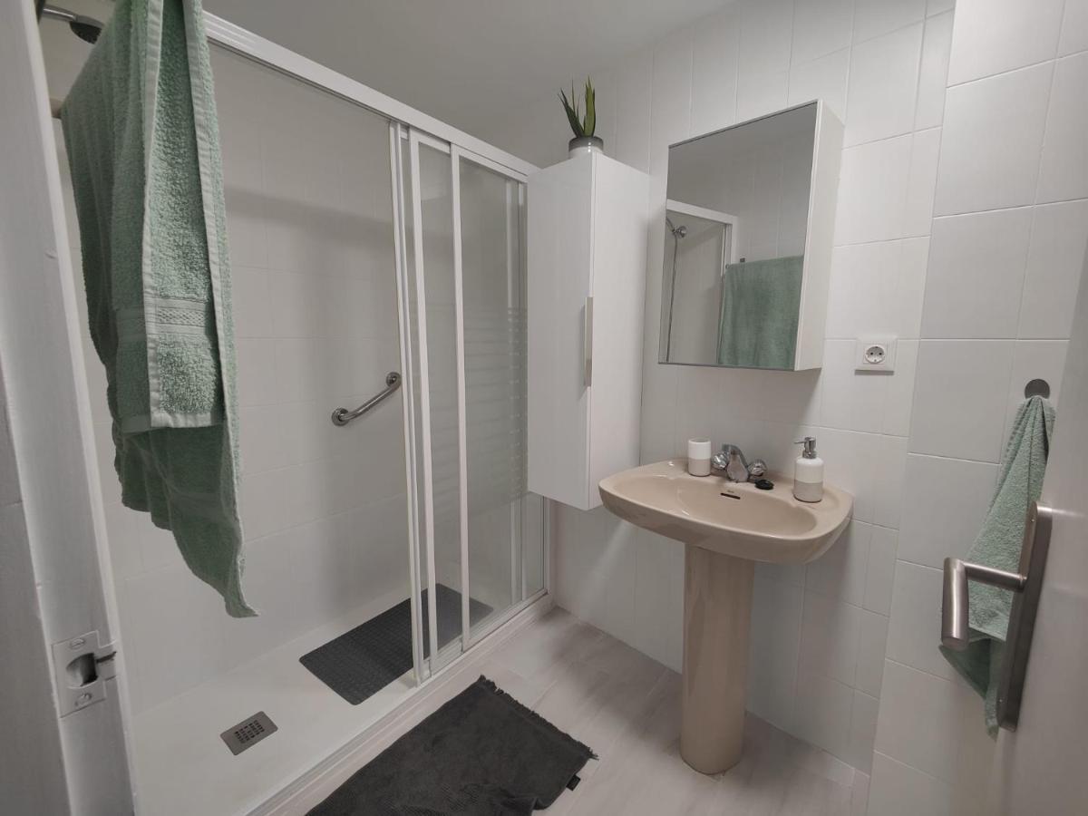 Vivienda En El Centro Historico Con Ascensor Apartment Jaen Luaran gambar